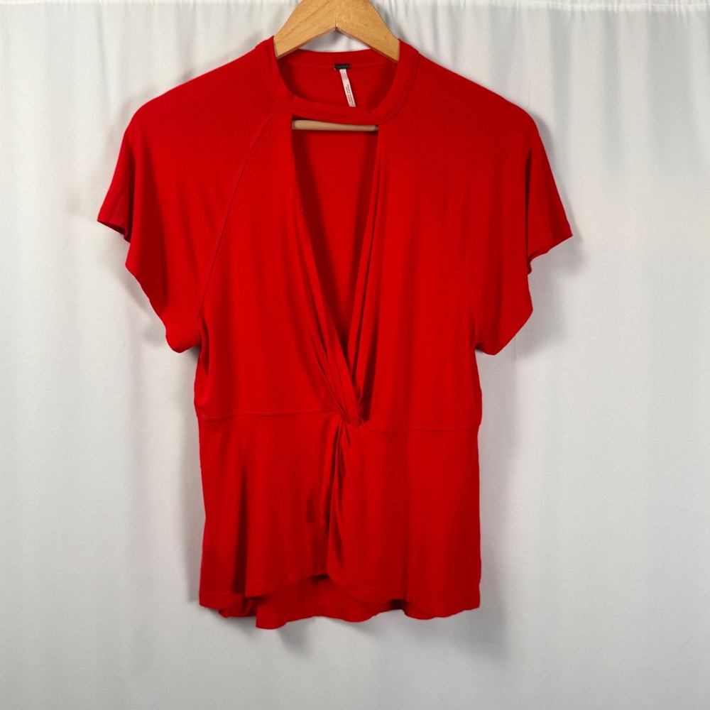 Free People Just a Twist Choker Neck Cutout V-Neck Short Sleeve Top Red Womens S